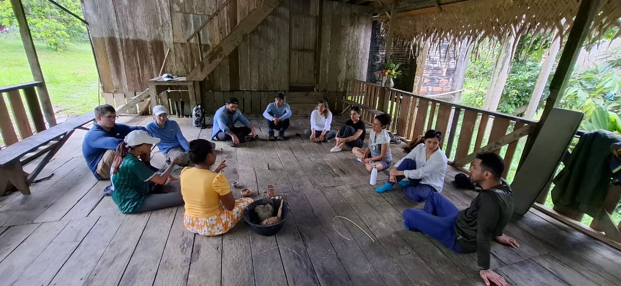 Amazon Ceramics Workshop: Clay and Pacharana Ash, an Ancestral Tradition